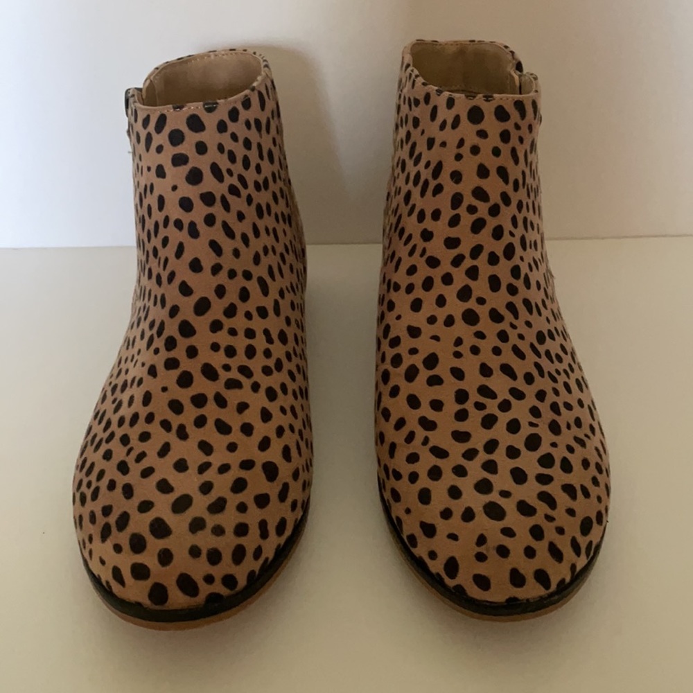Cat & Jack Tan and Black Ankle Booties